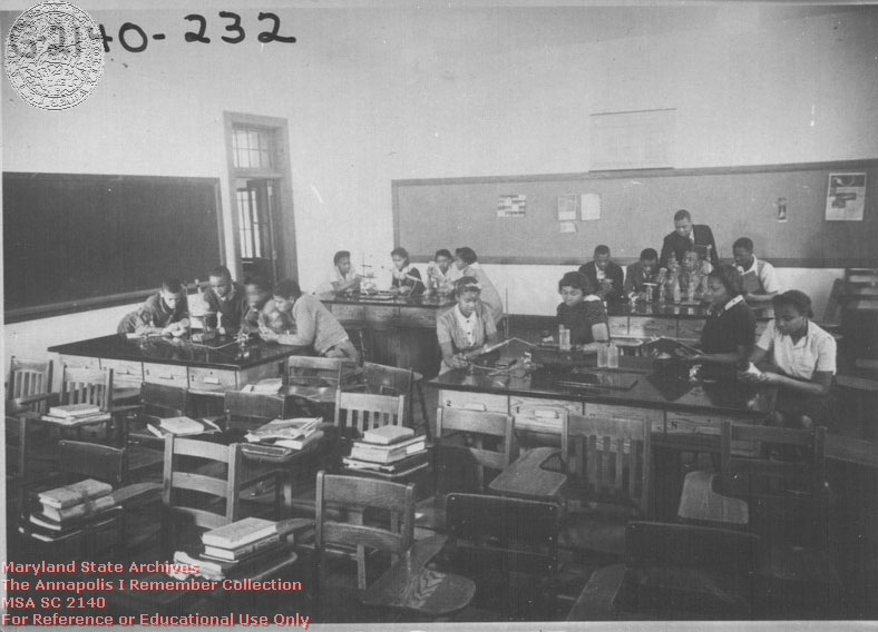 1940-1945 c. Unknown Bates High School, science lab. Transferred to MSA SC 5455-1-1 Accession No.: MSA SC 2140-1-232
